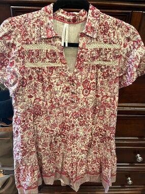Anthropologie Red Floral Short-Sleeve Poet Blouse